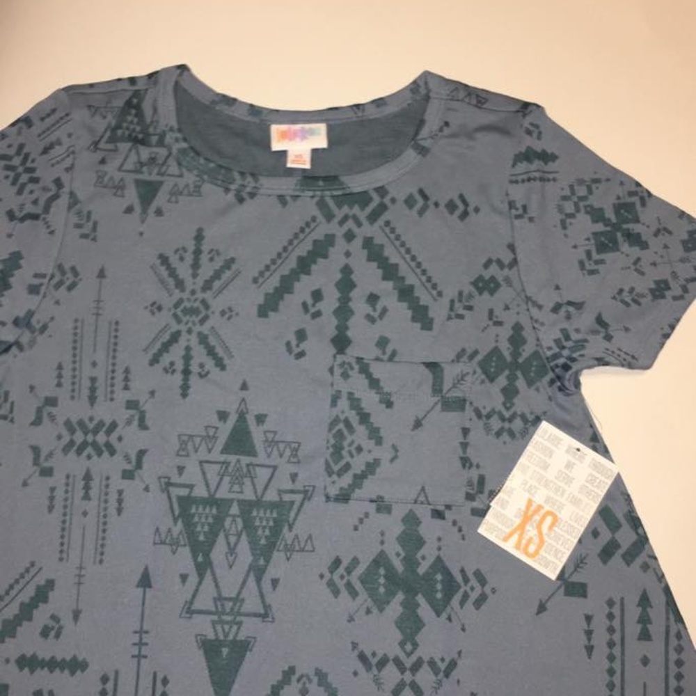 Lularoe XS Carly geometric